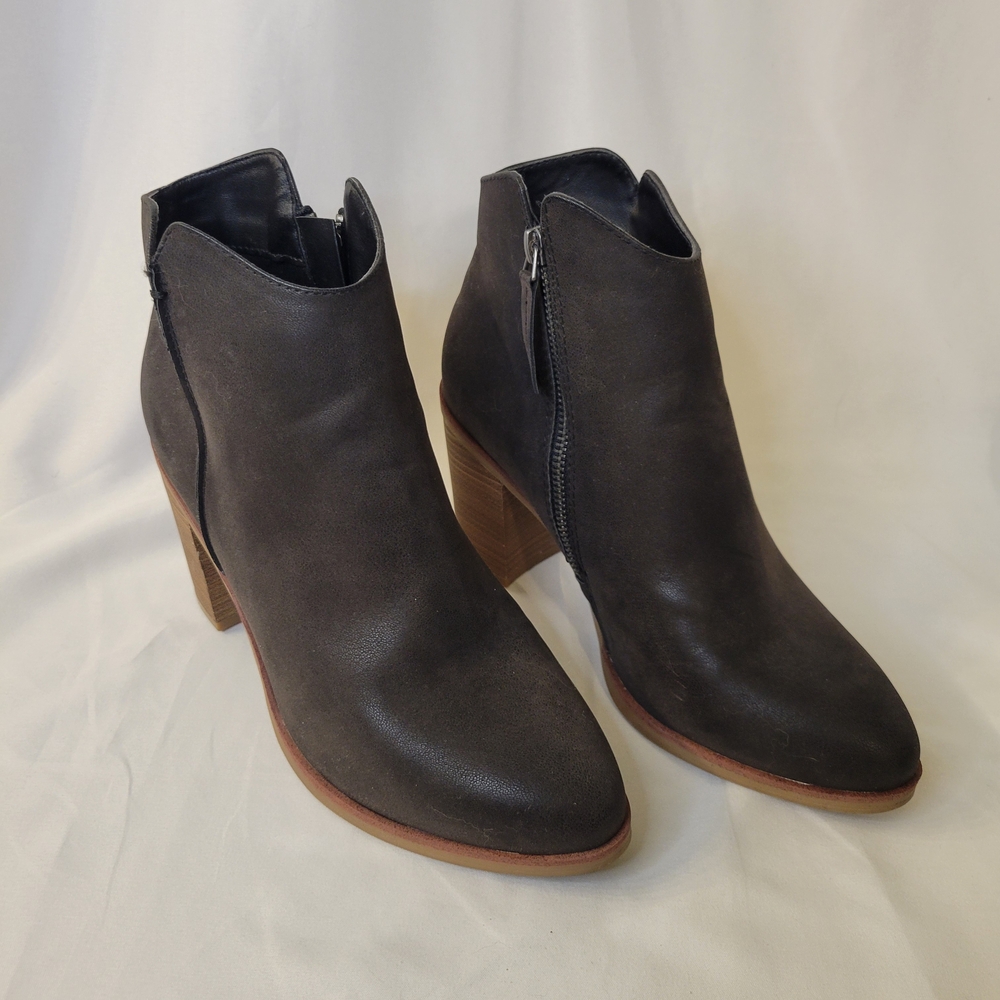 Sleek MIA Ankle Booties